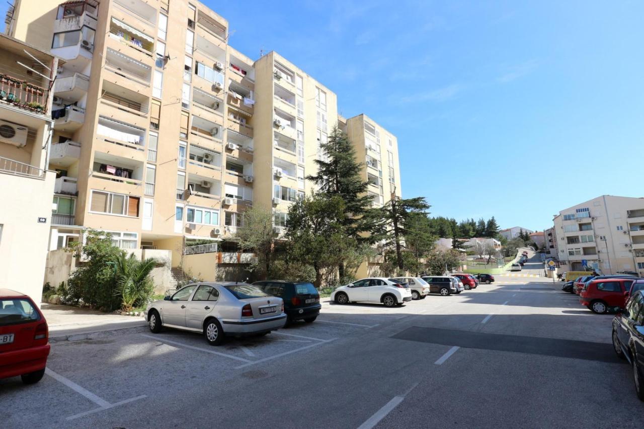 Mali Apartman U Centru Макарська Екстер'єр фото