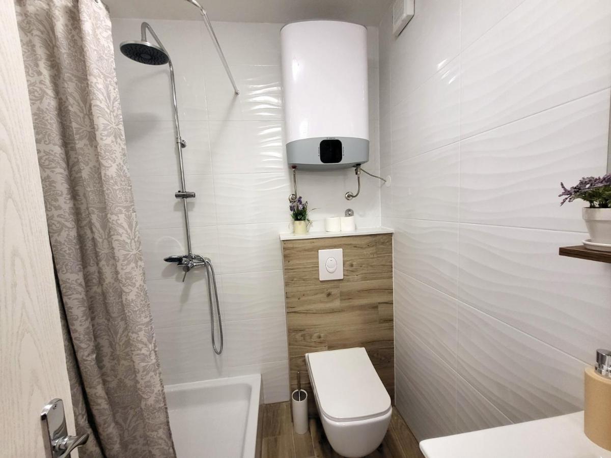 Mali Apartman U Centru Макарська Екстер'єр фото