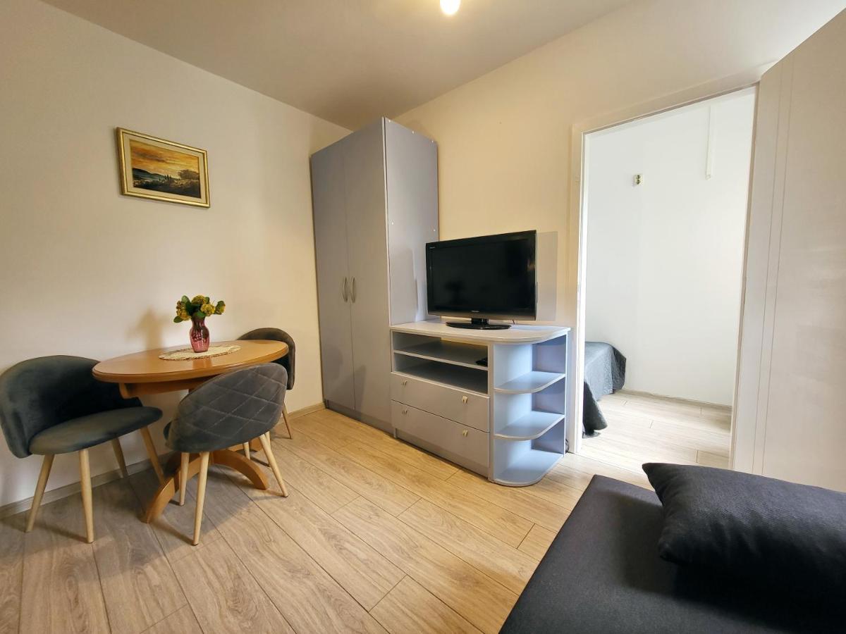 Mali Apartman U Centru Макарська Екстер'єр фото